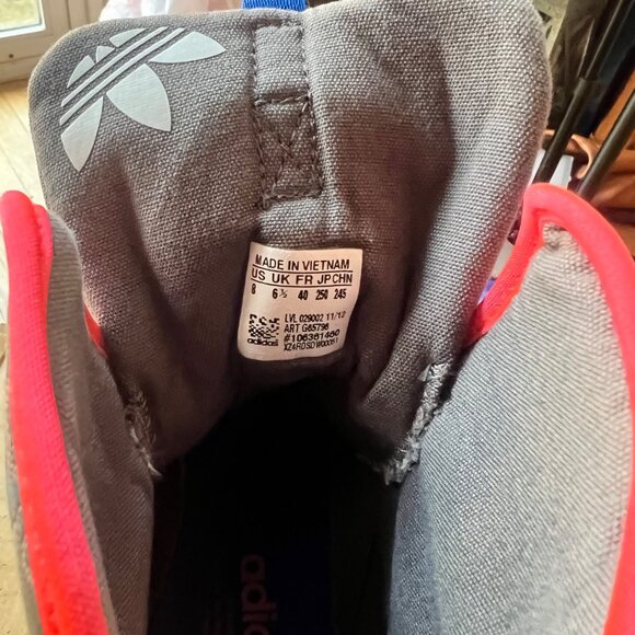 Adidas Originals size 8 Jeremy Scott Gray Floral Slip-On High Top Sneakers - Picture 13 of 14